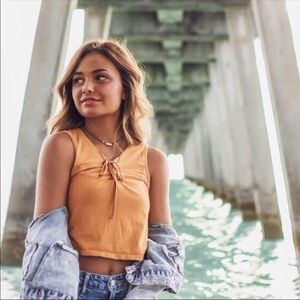 Meet your Posher, Julia